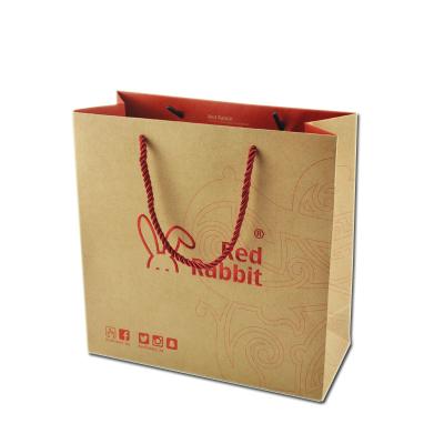 China New Fashion Recyclable Custom Logo Gift Paper Handle Bag 190gsm 210gsm 250gsm Art Paper Printing Clothes Shoes Packaging Shopping Bags for sale