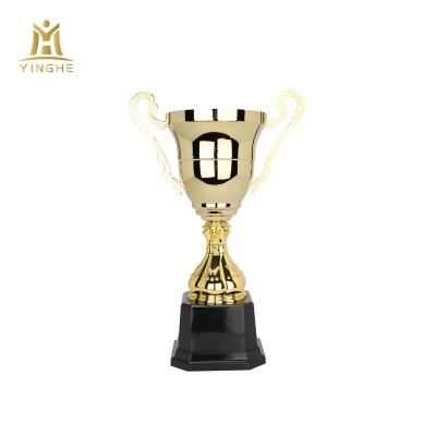 China 2019 high quality custom made metal award trophy cup from awards factory supplier for champions and sports for sale