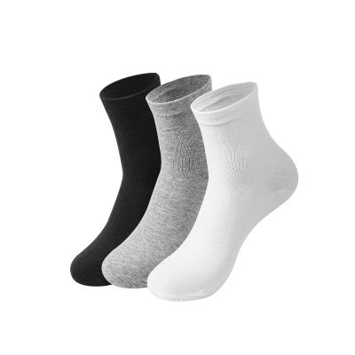 China Autumn/winter breathable pure cotton socks for men plain color simple business thongs breathable sports socks for sale