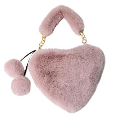 China Fashion Faux Fur Winter Women Handbags Cute Heart Shaped Cute Plush Ladies Shoulder Bag Clutch Purse Love Handbags Female Messenger Bag for sale