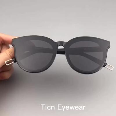 China Fashion sunglasses 2021 men women shape sunglasses hot sale black shades pink glass fashionable sun glasses 2021 for sale