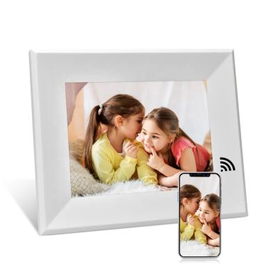 China Best Autumn 2021 wooden gift wedding photo frame support photo and video play 8 inch WIFI wooden photo frame for sale