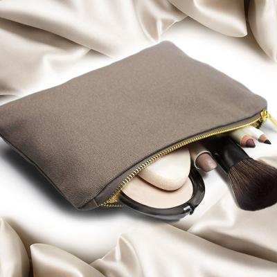 China Fashoion Wholesale Beauty Zipper Cosmetic Bag For Girls for sale