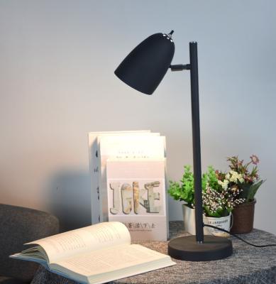 China Table lamp desk iron industrial modern home office decoration white and black paint light for sale