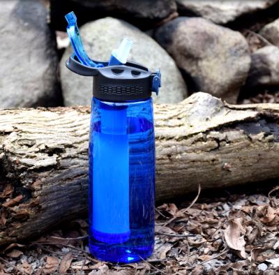 China 2022 Viable Hot Sale Carbon Filter Water Bottle Sport Water Bottle for sale