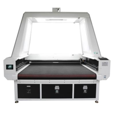 China Laser CUTTING Lihua Big Vision CCD Camera Digital Laser Cutting Machine with Conveyor Table for Curtain Cloth Fabric for sale