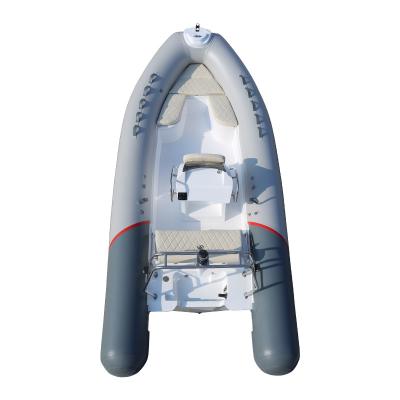 中国 2022  new type 5.2m  rib boat with steering system with sundeck center console boat rib520E 販売のため