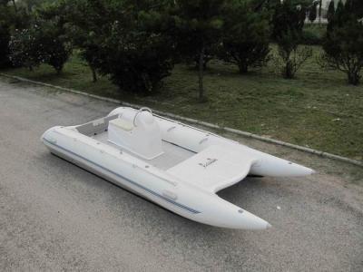 Chine Haute barge de travail de emballage de catamaran 5m bateau de pêche de 8 personnes avec la console de jockey à vendre