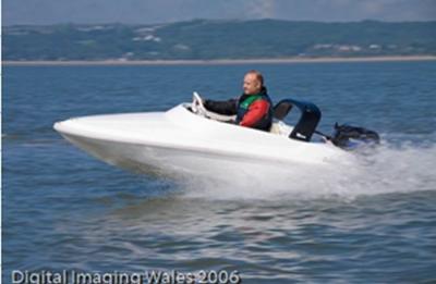 Chine le yacht de plaisir 15HP simple pour détendent et pêchant, la personne 2 maximum à vendre