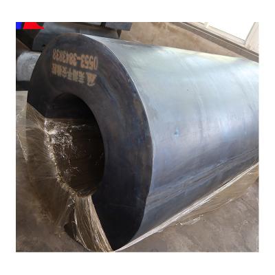 China Y600 Fenders cilíndricos de caucho de 600*300 mm para embarcaciones en muelles de embarcaciones en arcos de caucho en venta