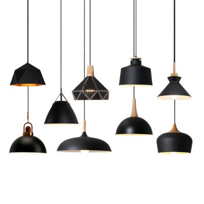 China Industrial Farmhouse Bedside Living Room Dining Room Bed Room Kitchen Island Metal Decorative Single Wood Black Hanging Pendant Light for sale