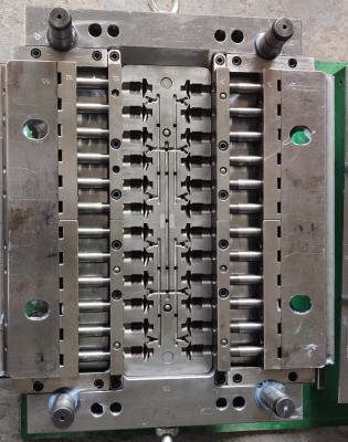 China S136 Custom Injection Mold For Products 4 Cavities 8 Cavities 16 Cavities Plastic Hot Runner Normal Runner for sale