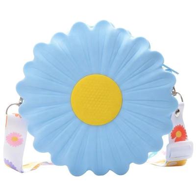 China New Daily Wholesale Fashion Children's Cute Silicone Children's Street Bag Cartoon Chrysanthemum Small Bag Parent-child Messenger Bag for sale