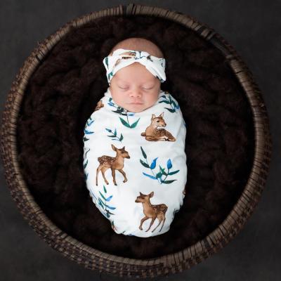 China Anti-Static Bamboo Baby Blanket Wrap And Matching Mommy Robe With Cute Fawn for sale