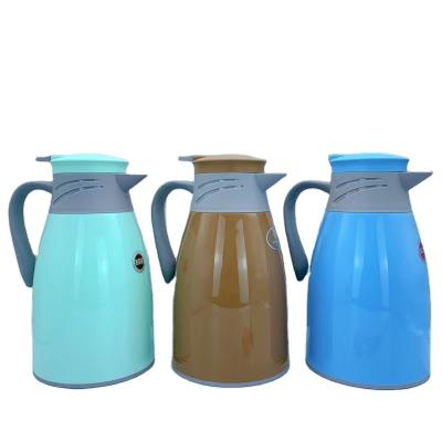 China Large Capacity Insulated Double Walled Plastic Water Jar Jug Vacuum Thermos For Home And Office for sale