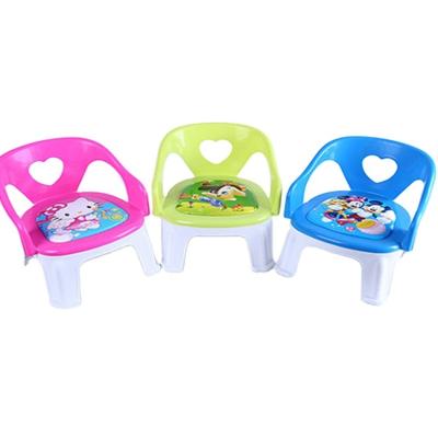 China Sustainable Production Of Hissing Chairs Or Squeaky Chairs Plastic Dining Chairs for sale