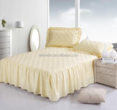 China Non-Toxic High Quality Hotel Pleated Stripe Satin Bed Skirt , Colorful Bed Skirt for sale