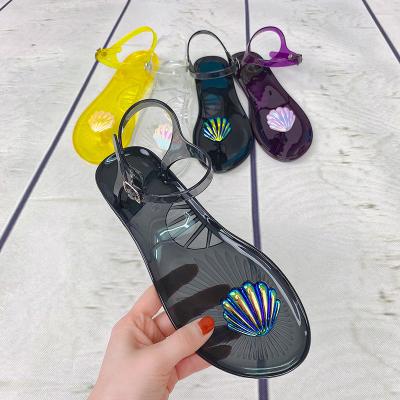 China Popular fashion new sandals women's noise damping and comfortable style slipper inlaid brick shell outdoor leisure beach sandals for sale