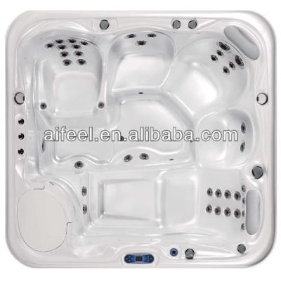 China Luxury massage spa and hot tub for Europe to use in winter for sale