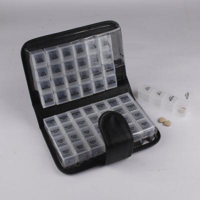 China Pp plastic 7 day pill box case used for different ages for sale