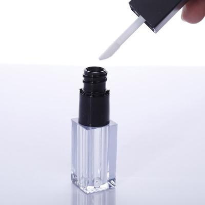 China Brush Lid Blank White Black Brush Inside Lip Gloss Bottles Glass Bottle Makeup Cosmetic for sale