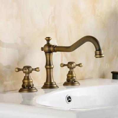 China Antique Brass Basin Mixer Tap Bathroom Vanity Faucets Bathroom Thermostatic American Widespread Sink Faucet for sale