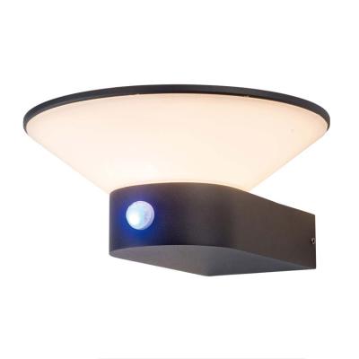 China Brass PC Diffuser Outdoor Ip67 Round Led Wall Light for sale