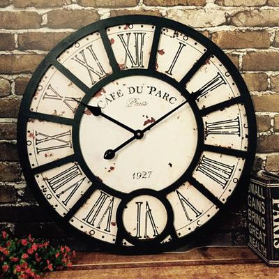 China Hot Sale Antique Style Amazon 10 12 16 24 Inch Rustic Log Non Ticking Silent Wall Clocks With Roman Numerals Wall Decor for sale