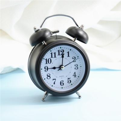 China 2021 Style Bed 4inch Antique Metal Kids Room Decoration Smart Alarm Desk Clock With Night Light for sale