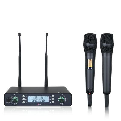 China Clear Sound 2 Handheld Dual Channel UHF Wireless System Microphone K-song  Performance Conference Computer Live Broadcast Microphone for sale