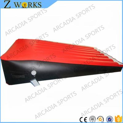 China Sport Activities Air Relaxed Inflatable Ramp Crash Jumping Mat for sale