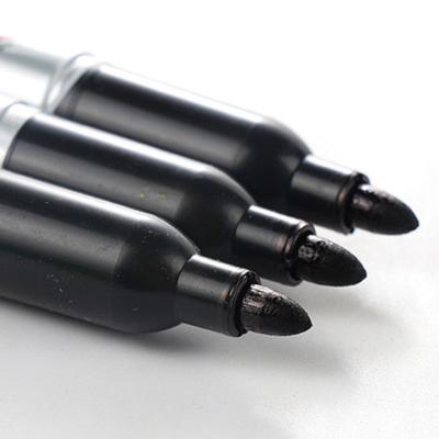 China Wholesale 2.5mm Large Head Pen Black Red Oil Based Plastic Unique Marker Pen Student Stationery for sale