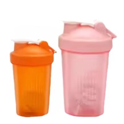 China Unisex 400ML Wide Mouthed Protein Shake Bottle with Lid and Steel Ball PP PE Material for sale