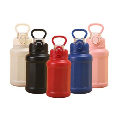 China Double-wall Insulated Stainless Steel Sports Water Bottle for Eco-Friendly Camping for sale