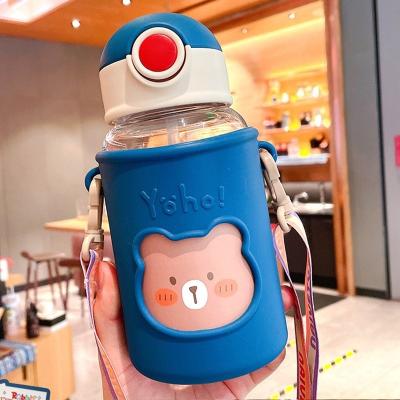 China Portable 620ml 3D Sticker Plastic Water Bottle Cute Bear Bottle for Kids and Students for sale