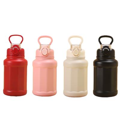 China Sustainable Stainless Vacuum Water Bottle with Custom Branding and Design for sale