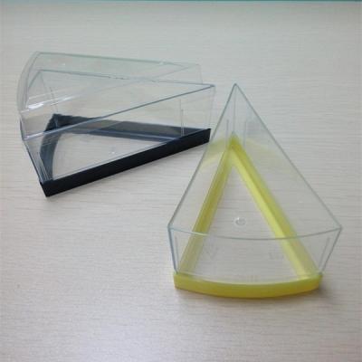 China Clear PS Triangle Plastic Cake Boxes For Ice Cream / Dessert / Yogurt for sale