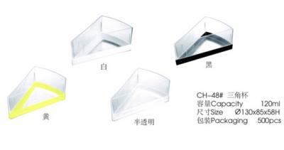 China Transparent Dreieck 120ml PP Kunststoff-Kuchen-Kästen für Pudding / Mousse zu verkaufen