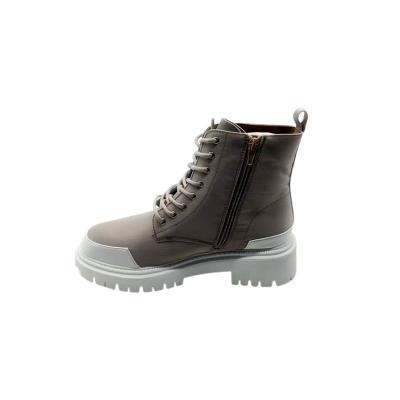 China Fabric Stocked Chunky Boots Winter Women's High Platform Sneakers 2023 Fashion for sale