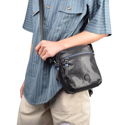 China Black Square Messenger Bag Men Daily Life Over The Shoulder Custom Bags Wave Bag for sale