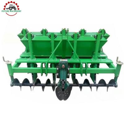 China Farmland Sowing Work Farmland Sowing Agriculture Machinery Garlic Seeding Machine Garlic Seeder Working Garlic Planter for sale