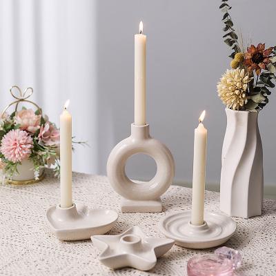 China Modern Unique Art Sells European Wholesale Central Institute And Plain American Simple Pottery Scented Candle Holder Photo Props Decoration Home Ornaments for sale