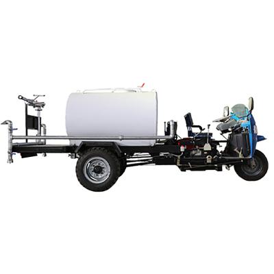 China Multifunction Diesel Hotels Greening Sprinkle Water Car Three Wheel Fog Cannon Sprinkler for sale