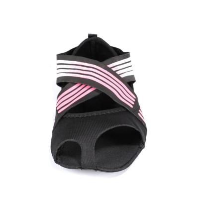 China Breathable High Quality Yoga Booties Women Wholesale Yoga Pilates Fitness Training Booties Shoes for sale