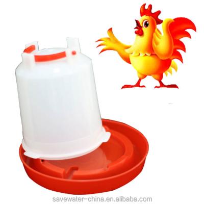 China 2017 New Type Poultry Farm Equipment Ball Chicken Farm Plastic Drinker 12L 10L 8L 6L for sale