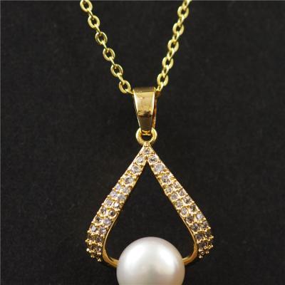 China FASHIONABLE Freshwater Pearl 18k Natural Gold Plated Zircon Custom Jewelry Pendant Choker Necklace for sale