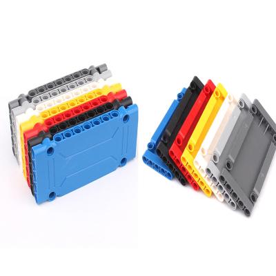 China 20pcs Best Quality Plastic Engineering Parts Flat Panel Car MOC Building Blocks Flat Panel Mechanical Brick 5x11x1 Compatible With 64782 for sale