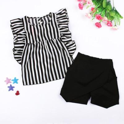 China Casual Girl's Children's Costume with Striped Shoulder Sleeve Jacket and Shorts Clothing Set for sale