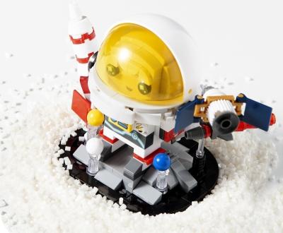 China Construction Toy Spaceman Space Series Action Figure Toys Micro Blocks Assemble Buildings DIY Toy Astronaut Microparticles Building Blocks for sale