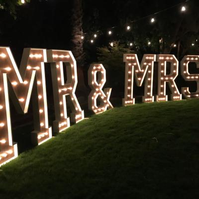 China Custom Light Acrylic+Stainless Mr. & Mrs. Giant Large Steel Marquee Letter Wedding LED Letter Marquee Metal Sign for sale